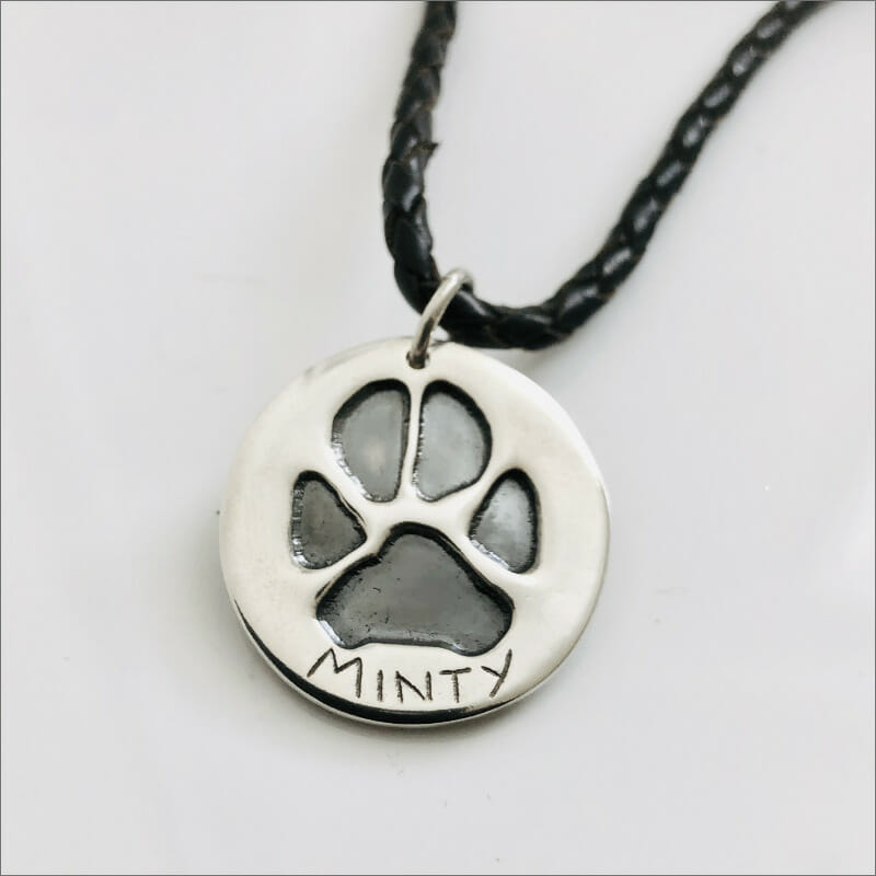 Pure-Silver-Impressions-Pendant-on-bolo-necklace-1